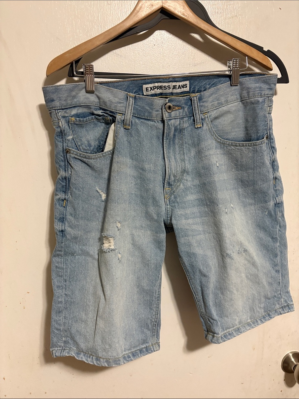 Express Jeans Women’s Light Blue Denim Shorts